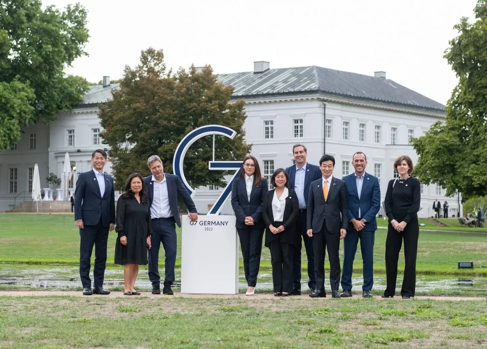 Olivier Becht lors d’une réunion ministérielle du G7 en Allemagne